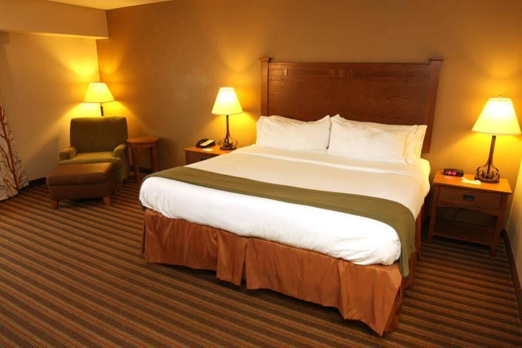Holiday Inn Express & Suites Donegal By Ihg Exterior foto